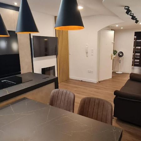 Appartamento Atico De Diseno En El Centro Oviedo Esterno foto