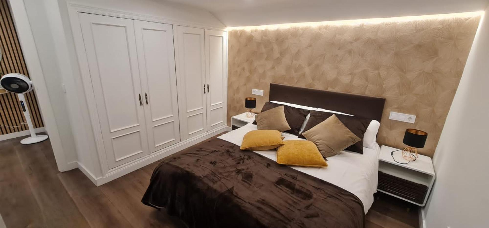 Appartamento Atico De Diseno En El Centro Oviedo Esterno foto